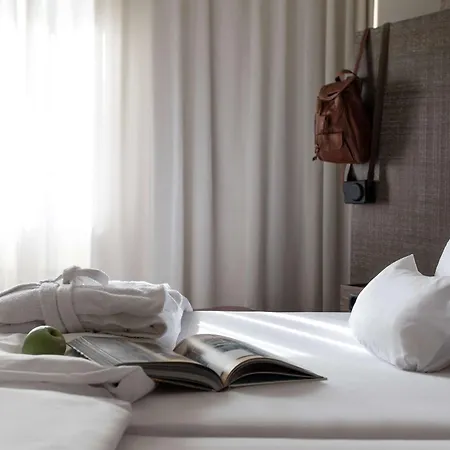 Pentahotel Hotel 4*