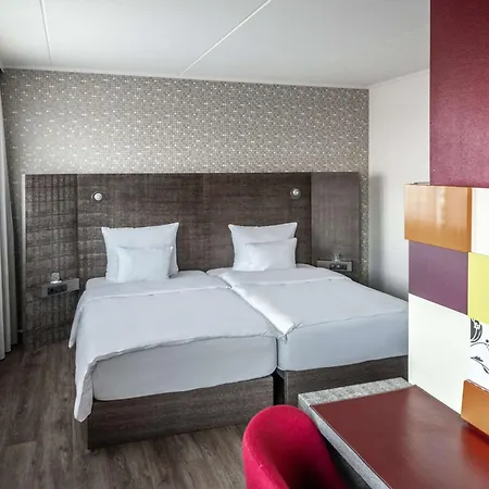 Pentahotel 4*