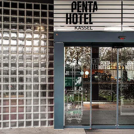 Pentahotel מלון