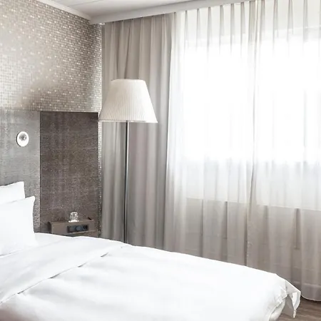 Pentahotel מלון