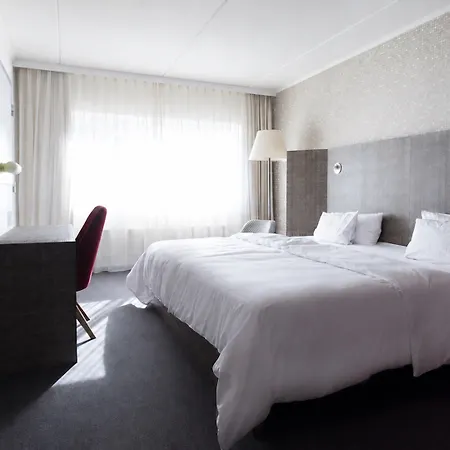 Pentahotel 4* Kassel