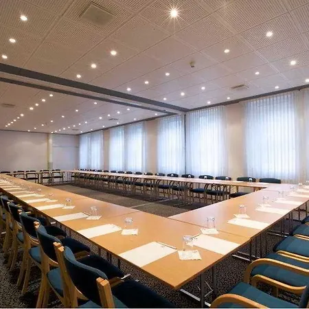 Pentahotel 4* קאסל