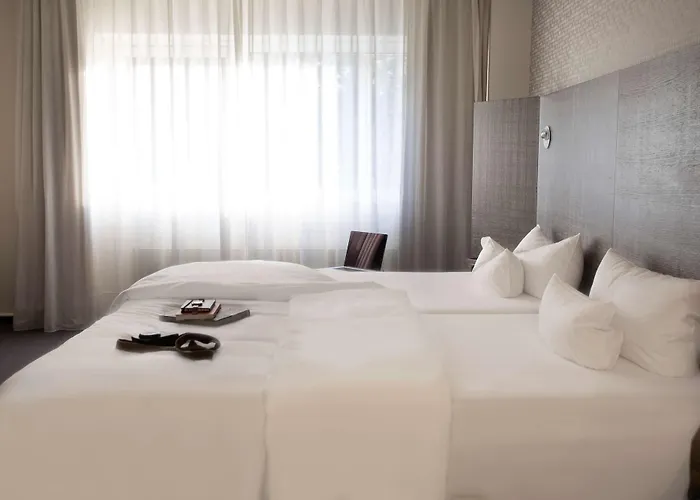 Отель Pentahotel 4*