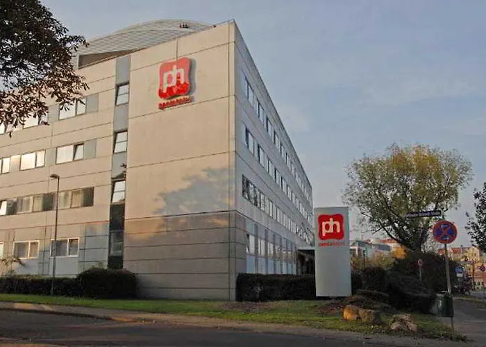 Отель Pentahotel 4*