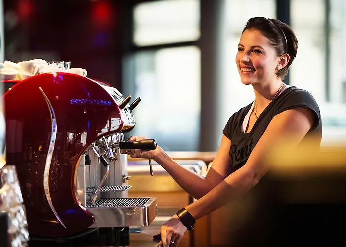 Pentahotel Отель 4*