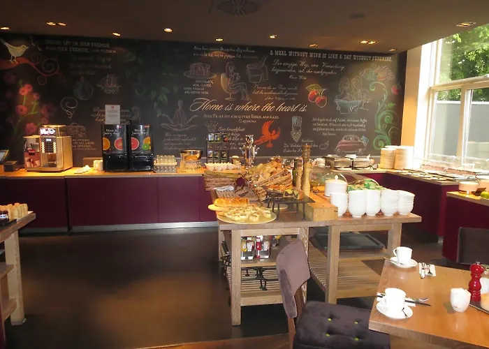 Pentahotel Отель 4*